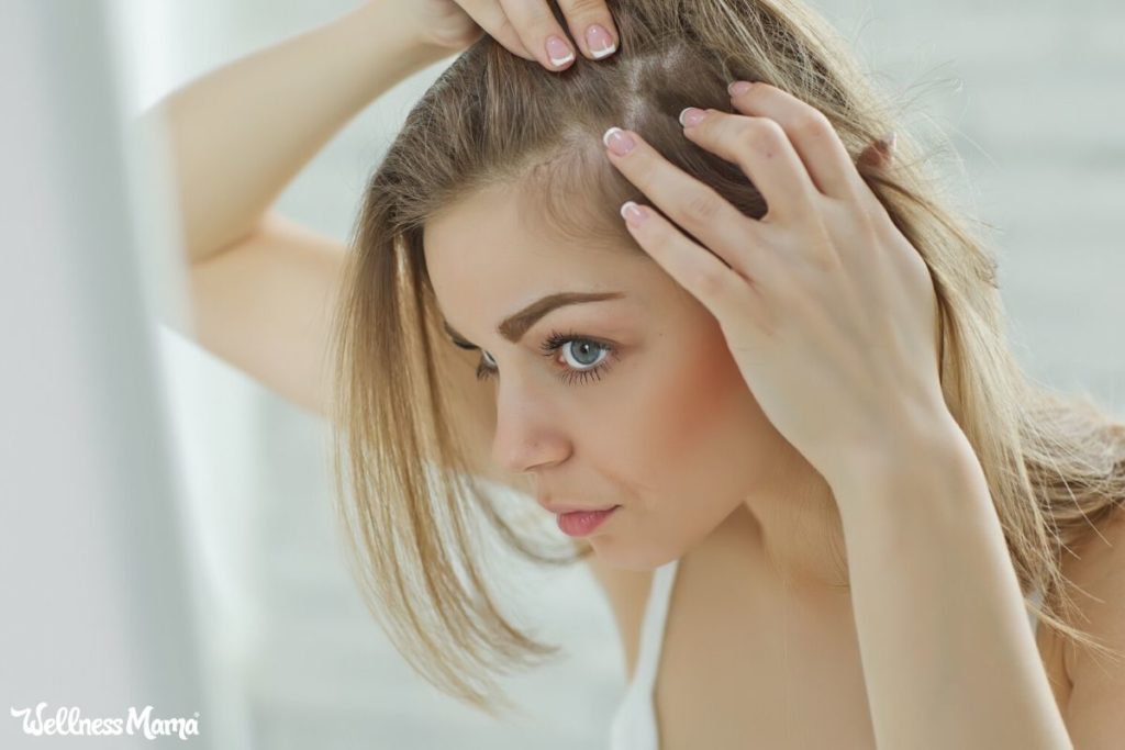 11 remèdes naturels pour arrêter les cheveux clairsemés
